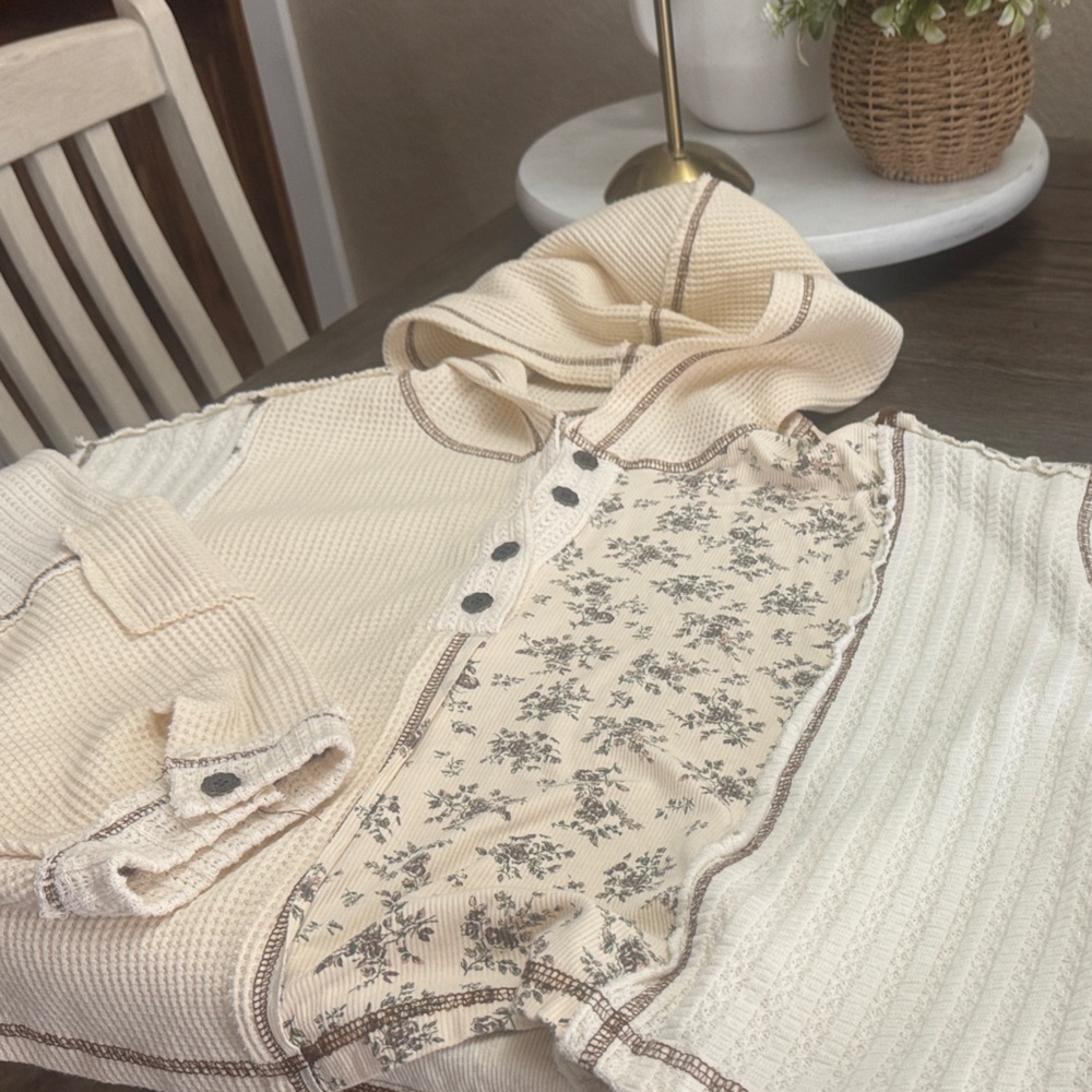 POL Cream Contrast-Stitch Hooded Sweatshirt